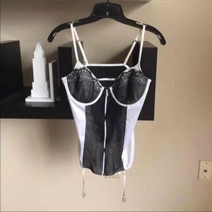 Victoria’s Secret lingerie 34c black white